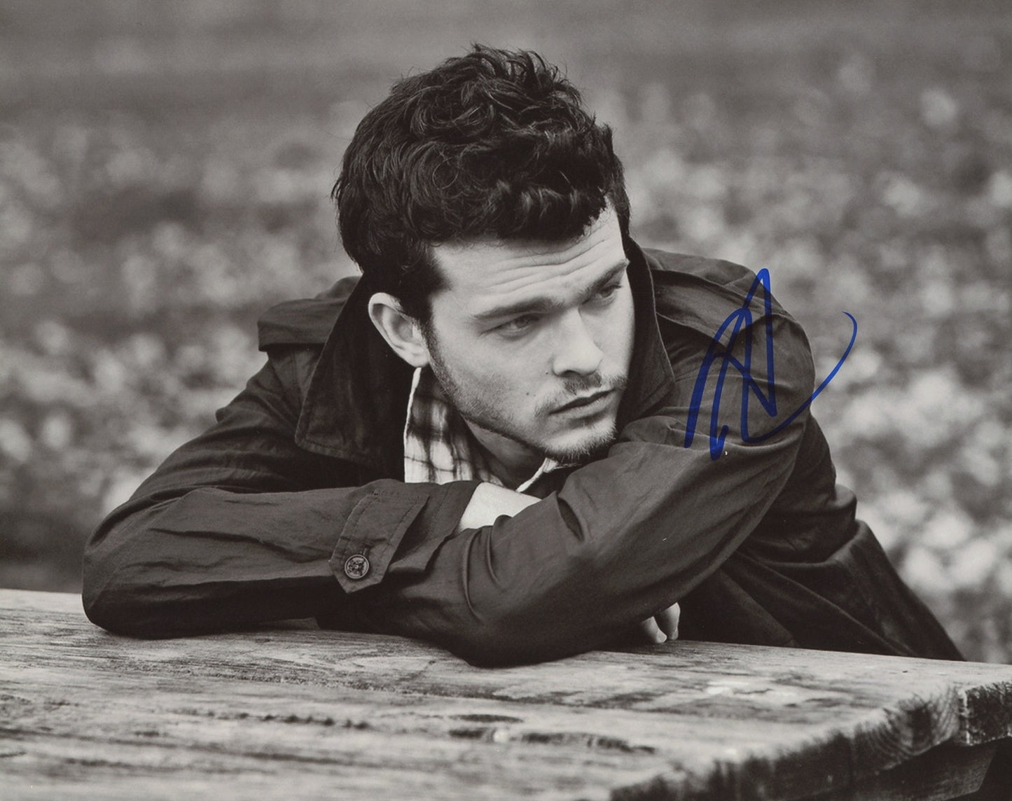 Alden Ehrenreich Signed 8x10 Photo