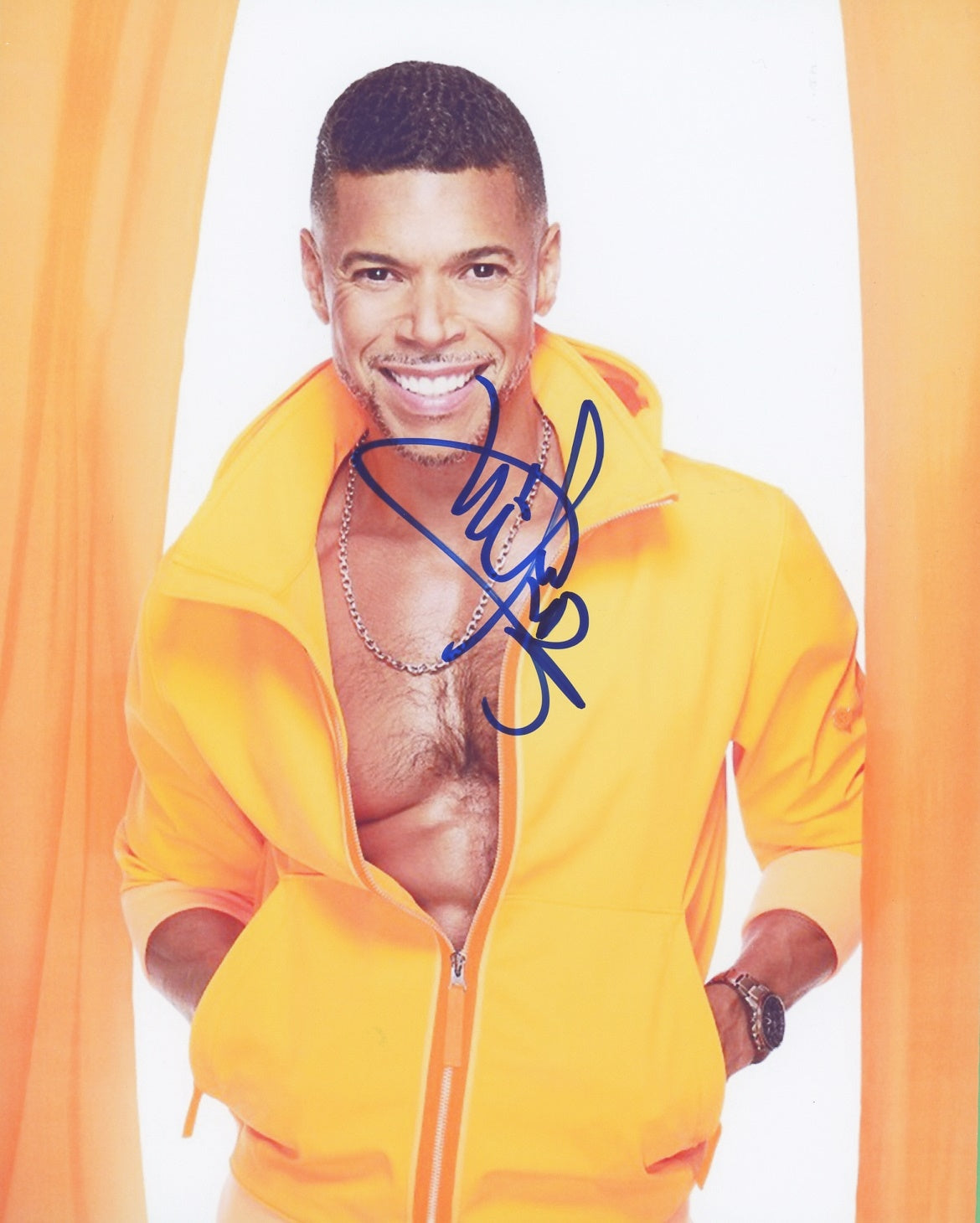 Wilson Cruz Signed 8x10 Photo