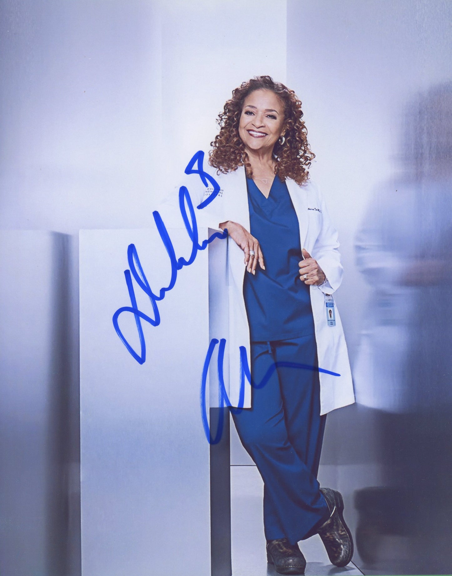 Debbie Allen Signed 8x10 Photo