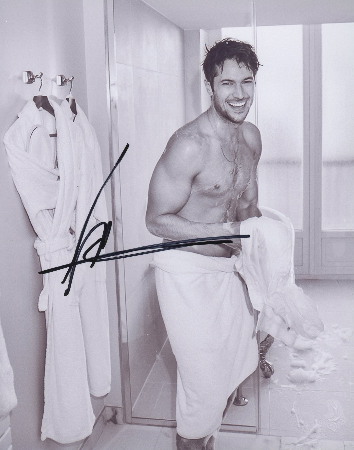 Lucas Bravo Signed 8x10 Photo