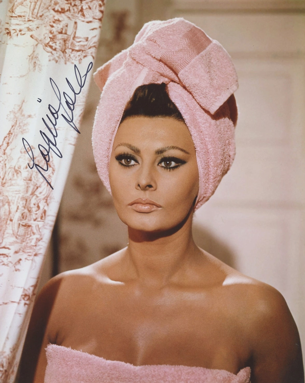 Sophia Loren Signed 8x10 Photo