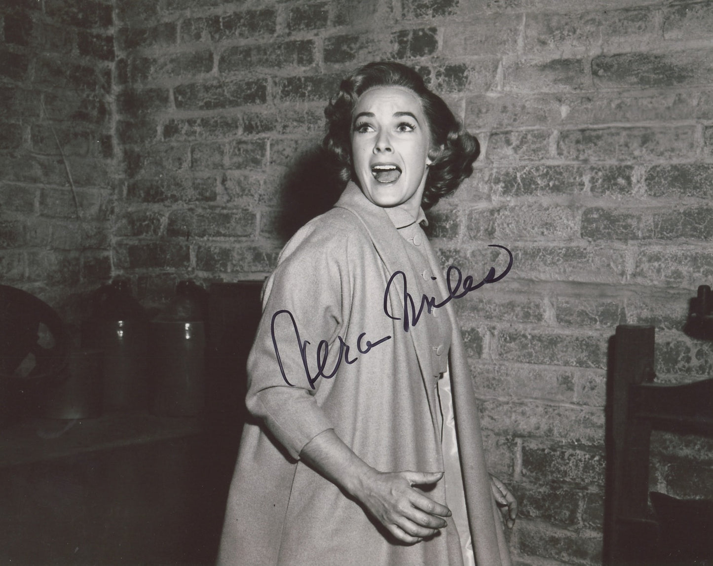 Vera Miles Signed 8x10 Photo