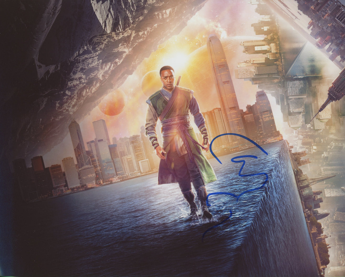 Chiwetel Ejiofor Signed 8x10 Photo