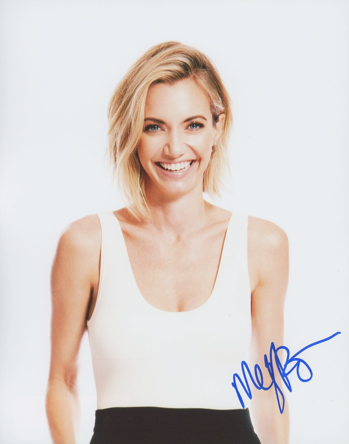 Megan Stevenson Signed 8x10 Photo - Video Proof