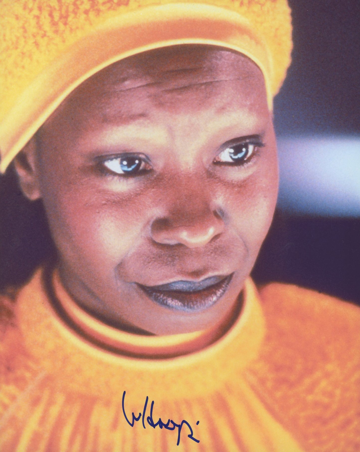 Whoopi Goldberg Signed 8x10 Photo
