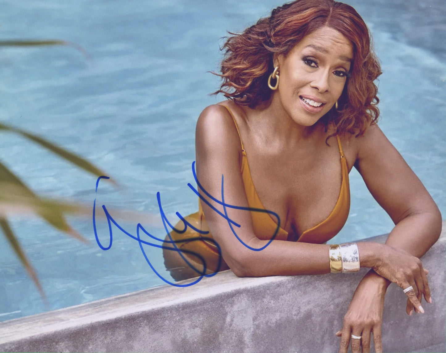 Gayle King Signed 8x10 Photo