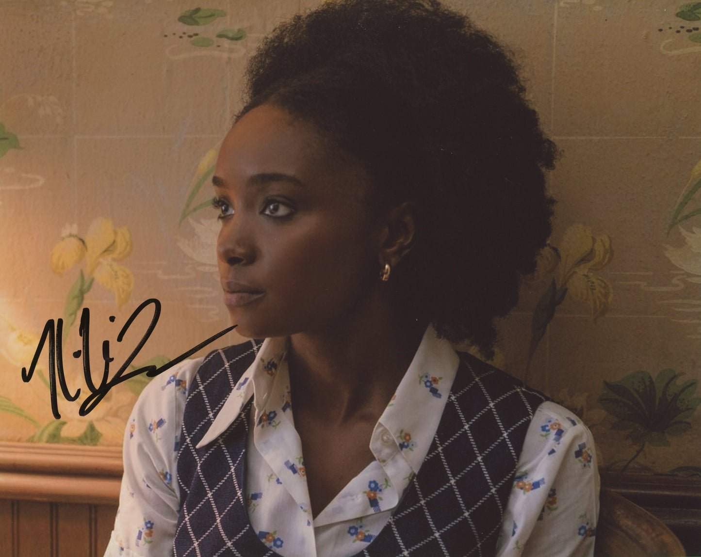 KiKi Layne Signed 8x10 Photo