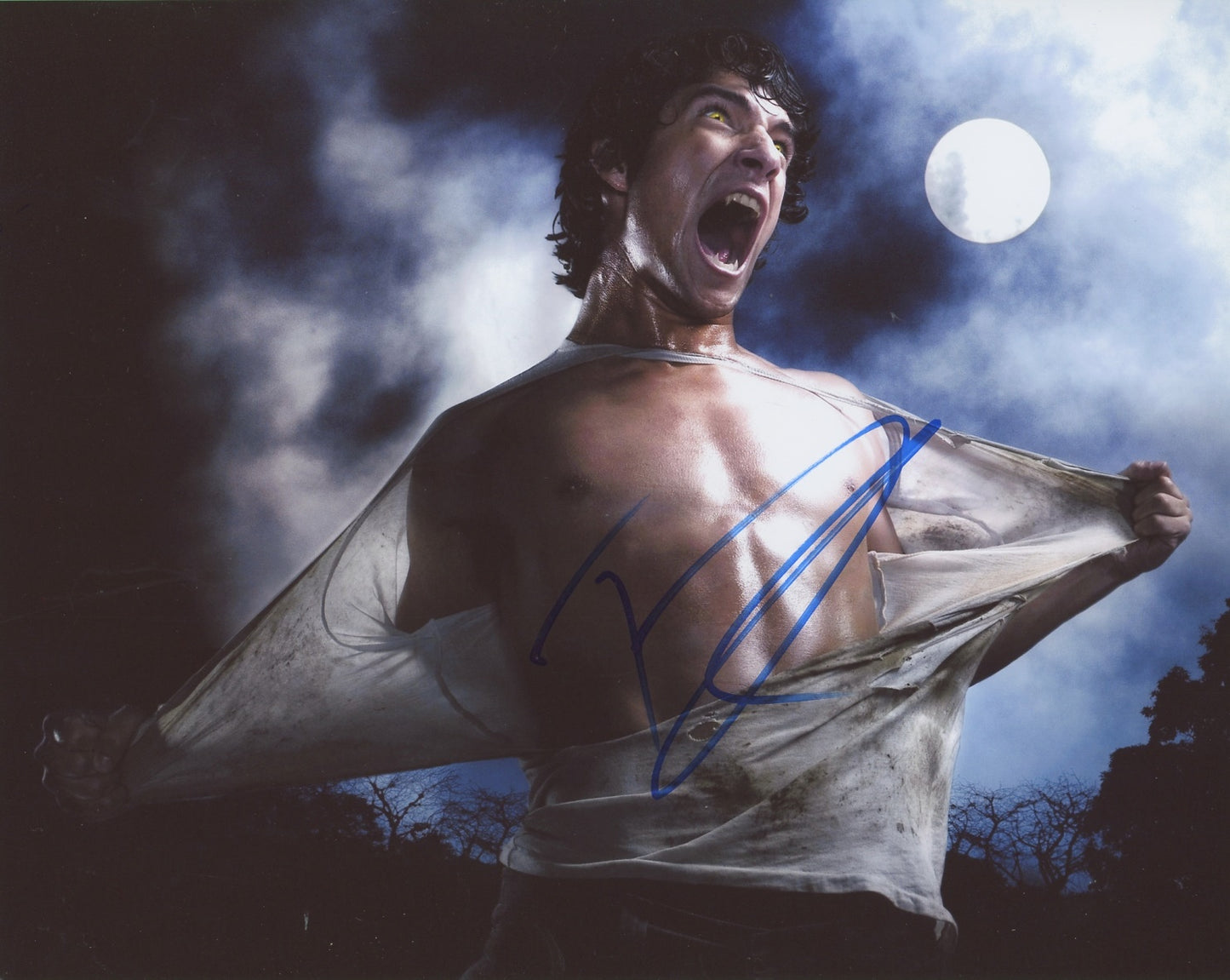 Tyler Posey Signed 8x10 Photo - Video Proof