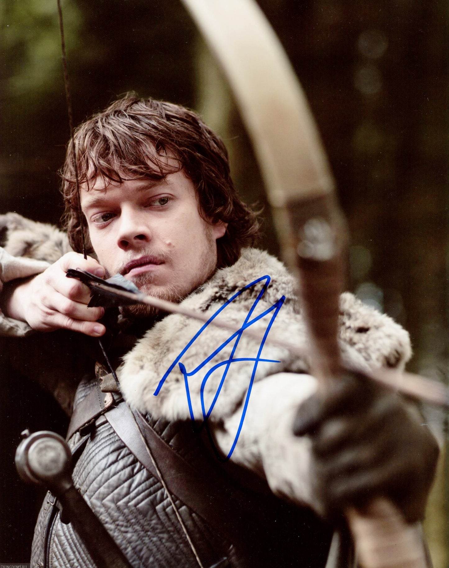 Alfie Allen Signed 8x10 Photo