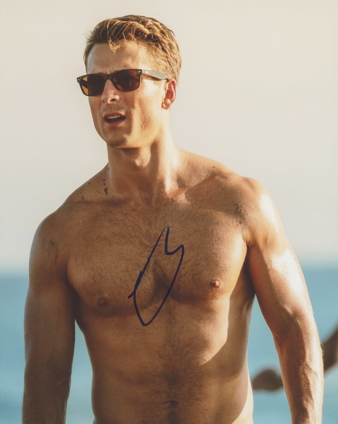 Glen Powell Signed 8x10 Photo