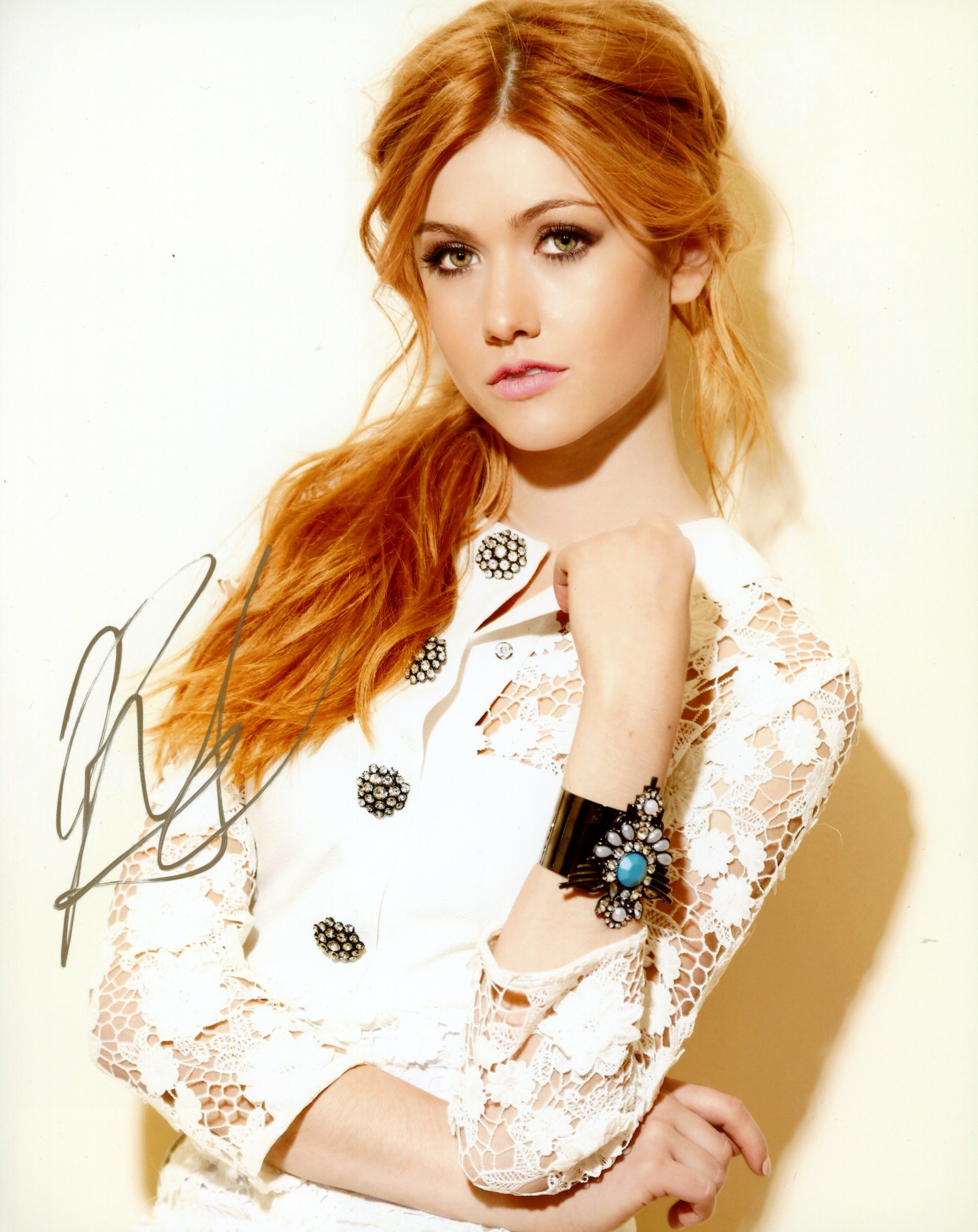 Katherine McNamara Signed 8x10 Photo - Video Proof – TopPix Autographs