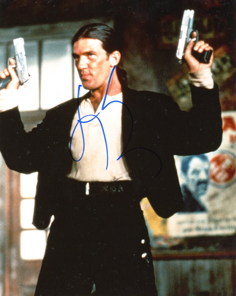 Antonio Banderas Signed 8x10 Photo