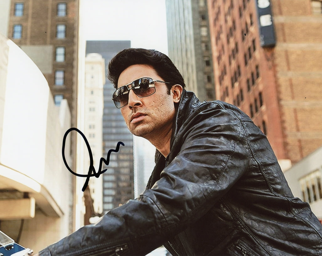 Abhishek Bachchan Signed 8x10 Photo - Video Proof