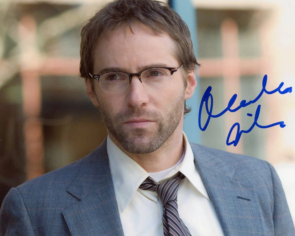 Alessandro Nivola Signed 8x10 Photo