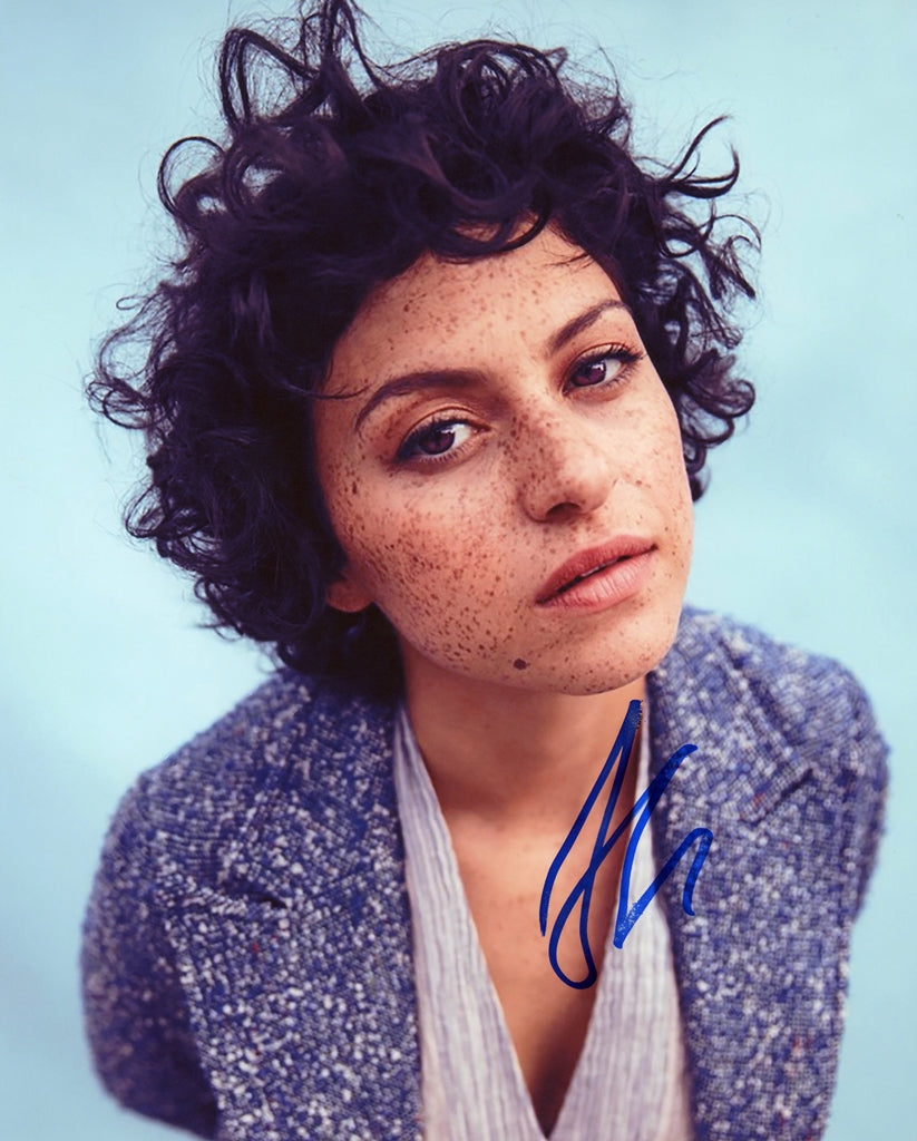 Alia Shawkat Signed 8x10 Photo