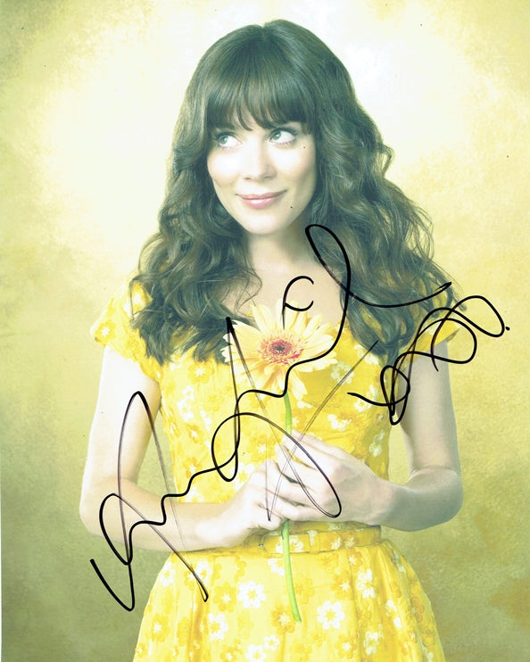 Anna Friel Signed 8x10 Photo