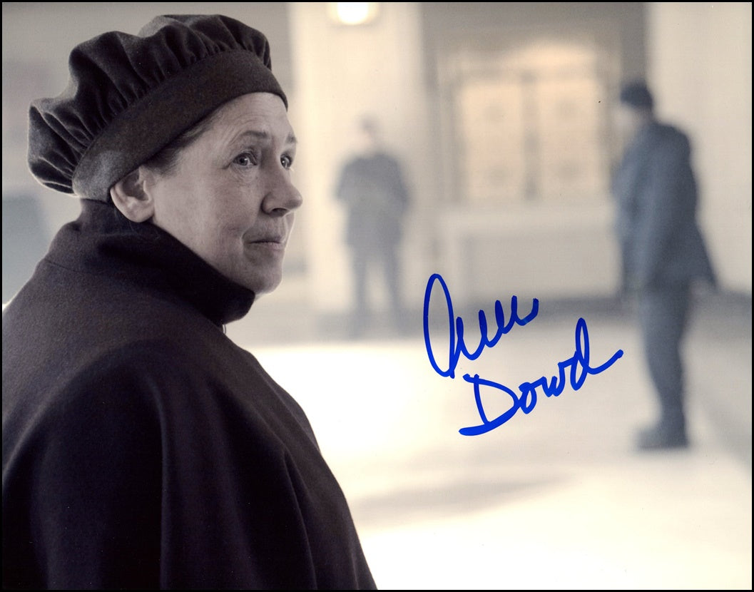 Ann Dowd Signed 8x10 Photo - Video Proof