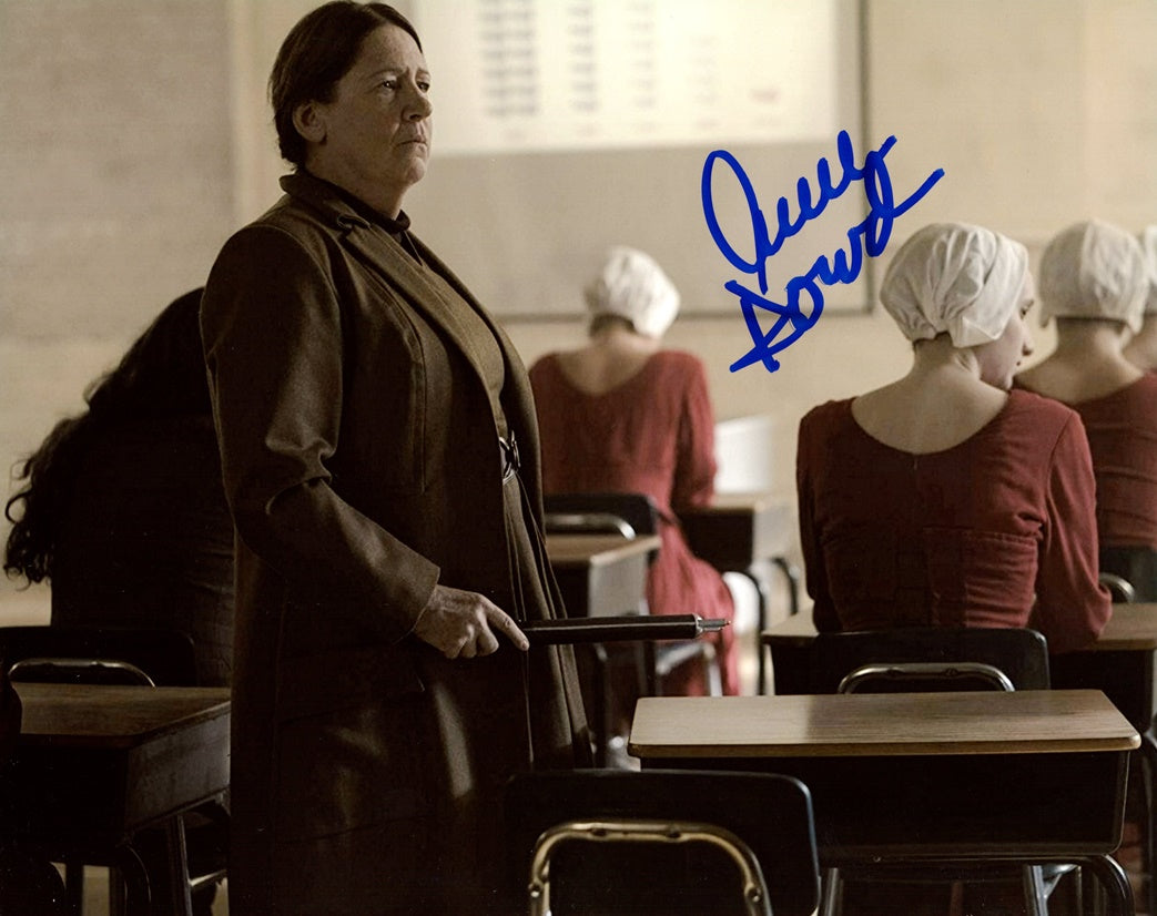 Ann Dowd Signed 8x10 Photo - Video Proof