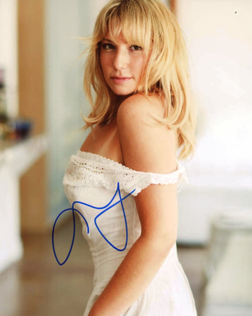 Ari Graynor Signed 8x10 Photo