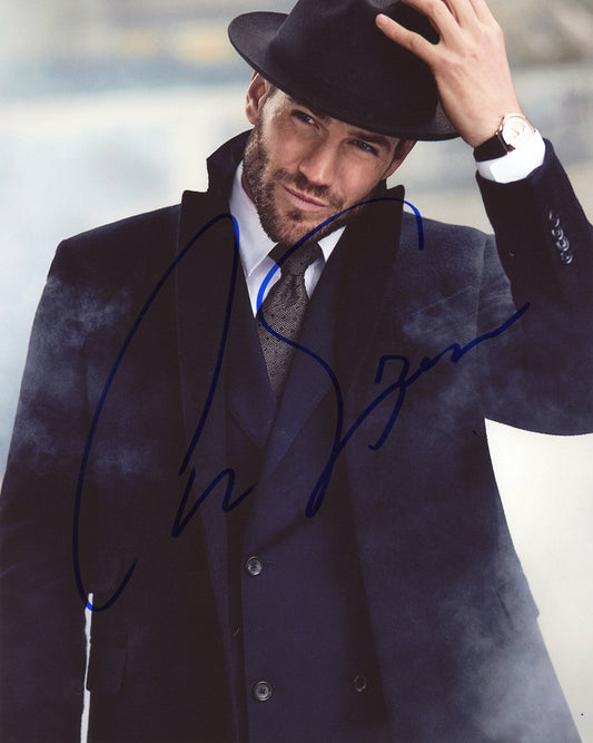 Austin Stowell Signed 8x10 Photo - Video Proof