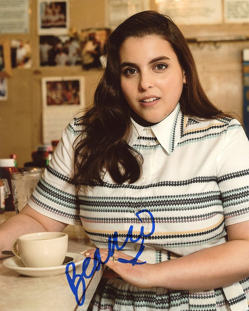 Beanie Feldstein Signed 8x10 Photo