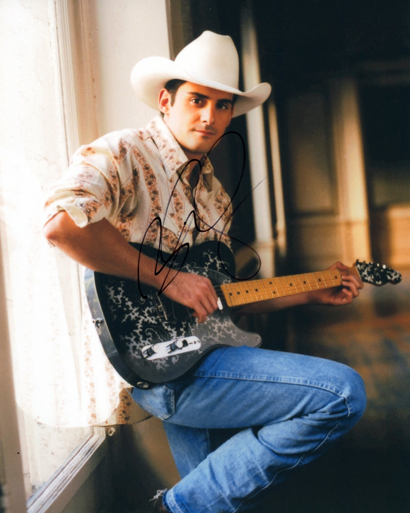 Brad Paisley Signed 8x10 Photo