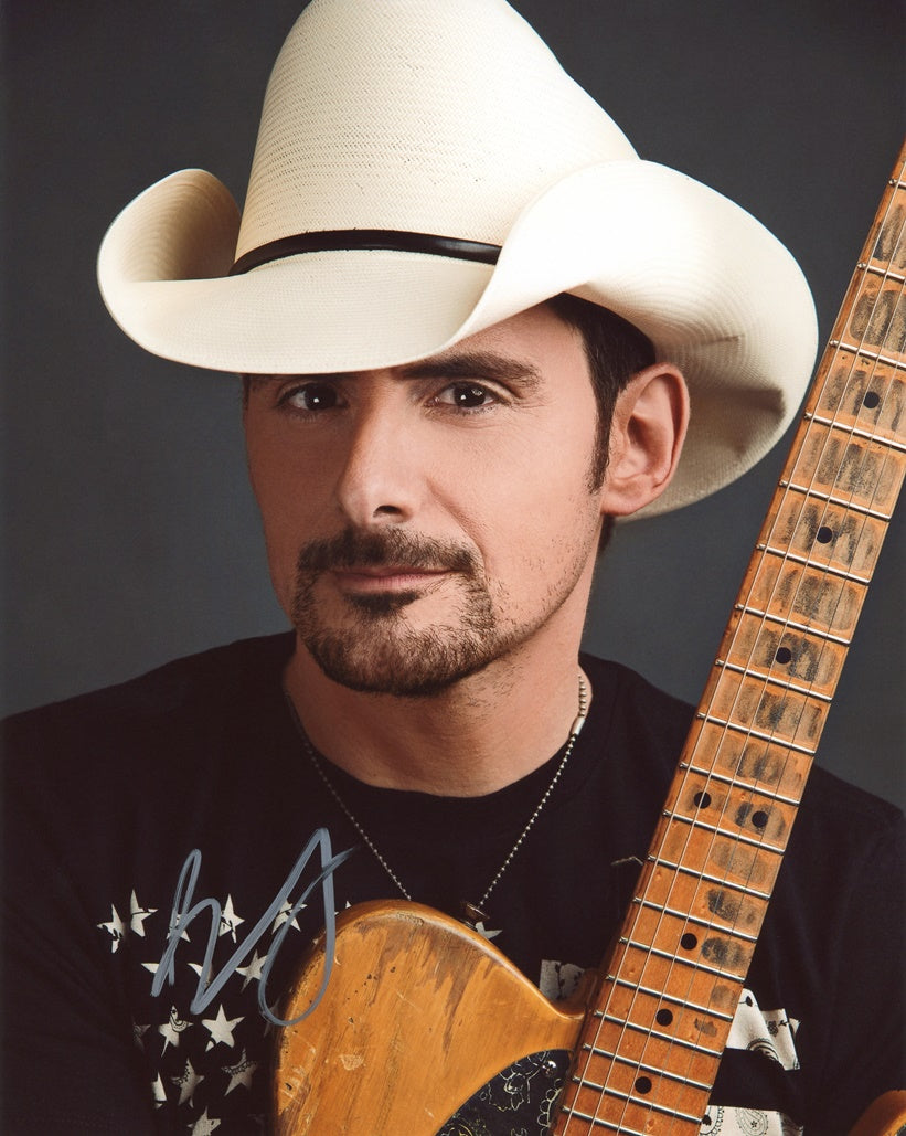 Brad Paisley Signed 8x10 Photo