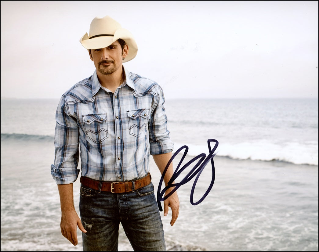 Brad Paisley Signed 8x10 Photo