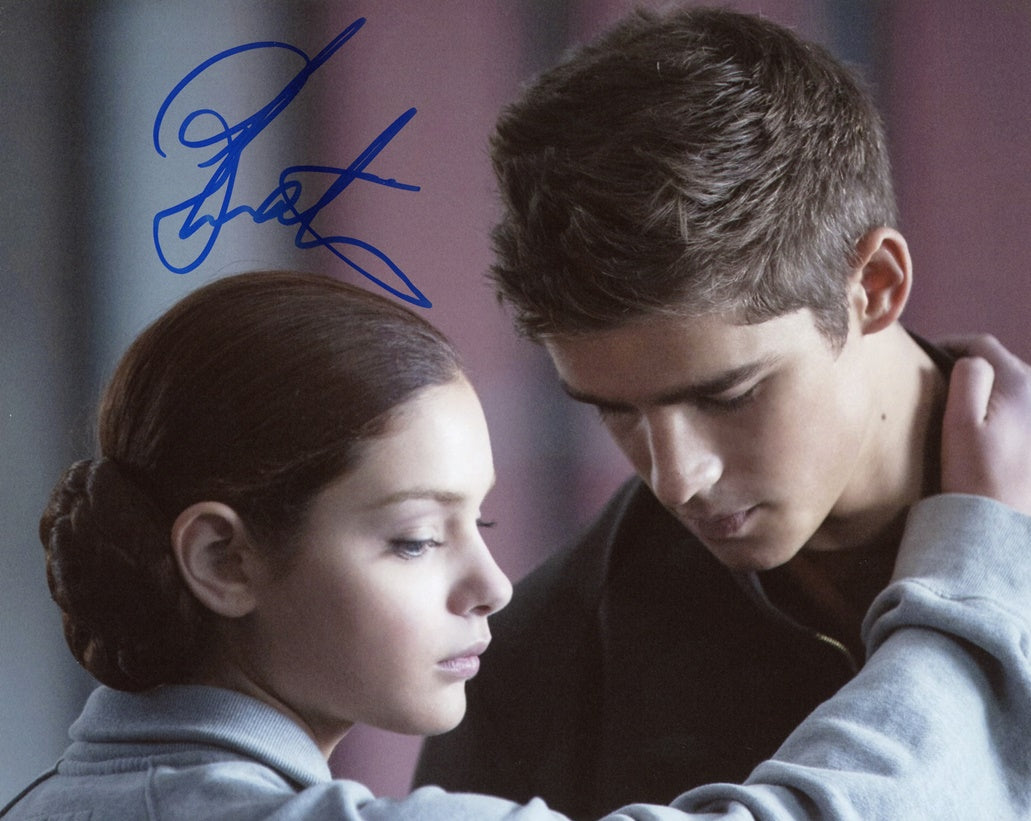 Brenton Thwaites Signed 8x10 Photo