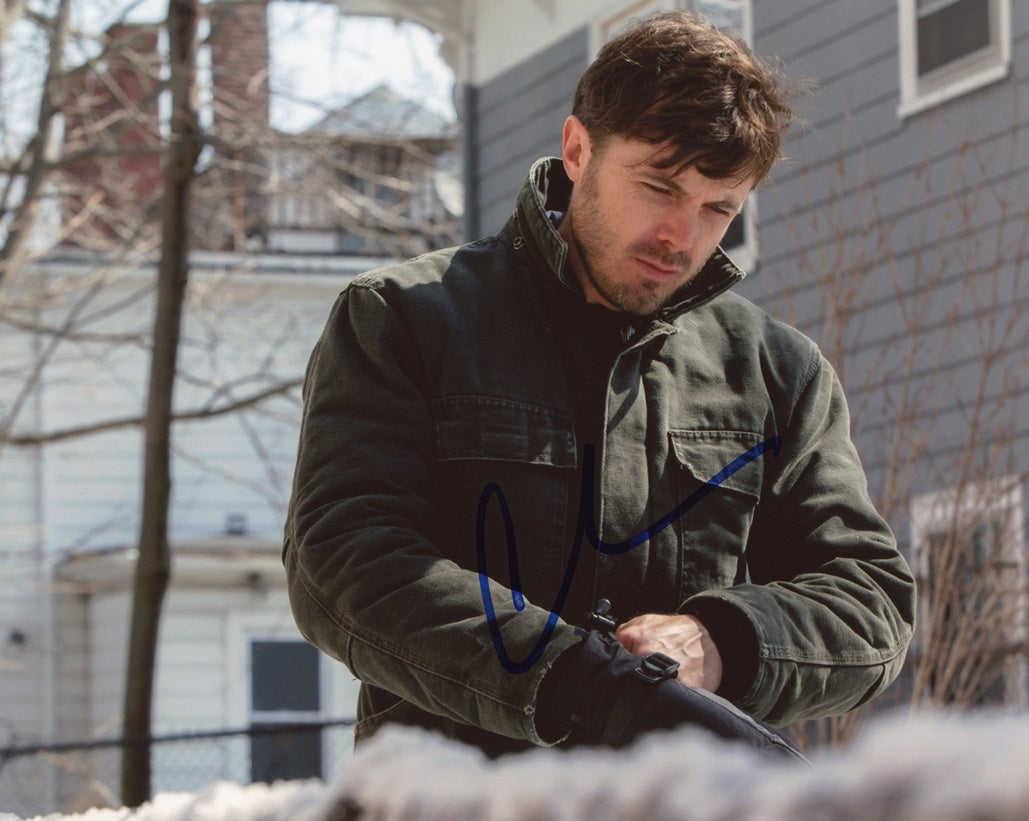 Casey Affleck Signed 8x10 Photo