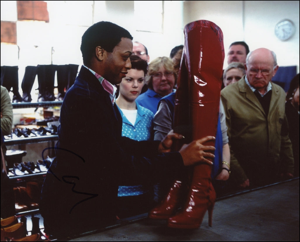 Chiwetel Ejiofor Signed 8x10 Photo
