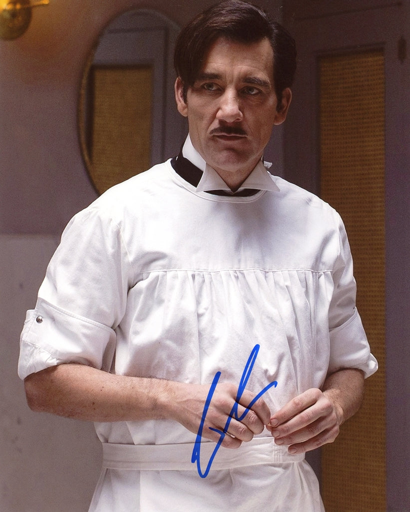 Clive Owen Signed 8x10 Photo