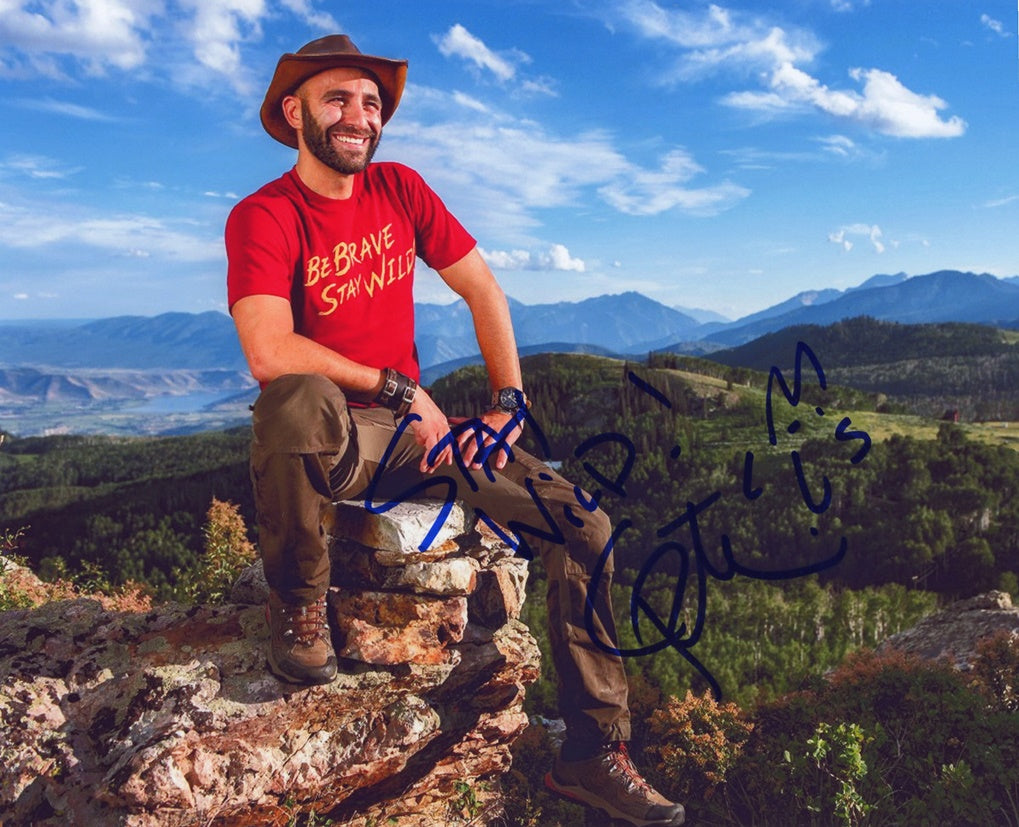 Coyote Peterson Signed 8x10 Photo – TopPix Autographs