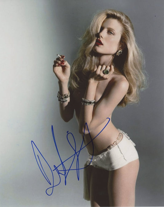 Dree Hemingway Signed 8x10 Photo