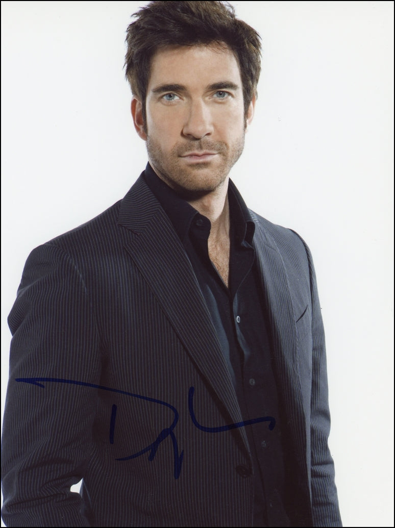 Dylan McDermott Signed 8x10 Photo