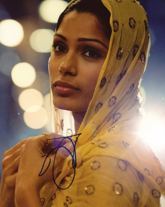 Freida Pinto Signed 8x10 Photo - Video Proof