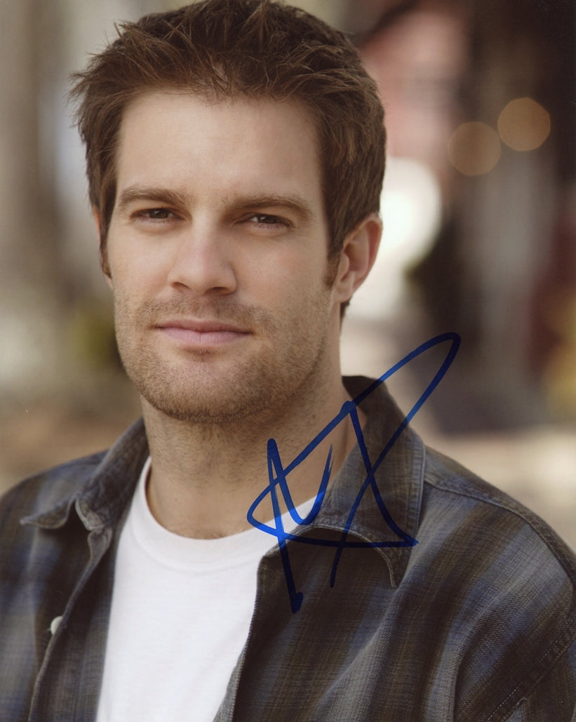 Geoff Stults Signed 8x10 Photo