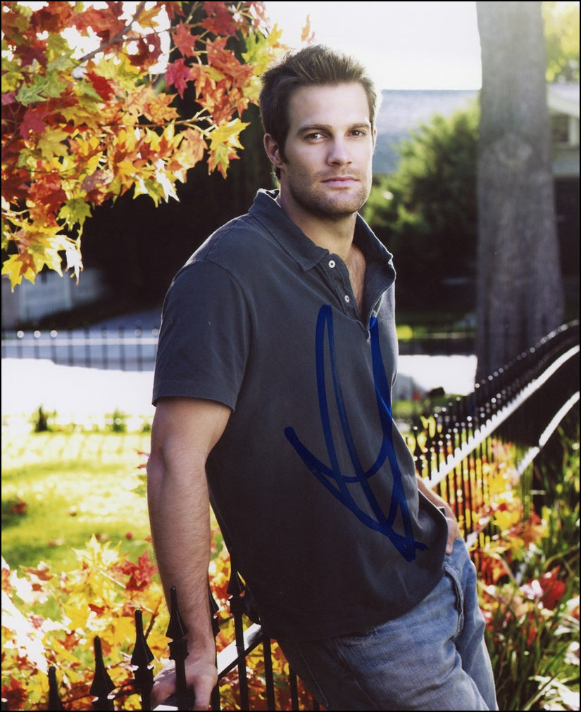 Geoff Stults Signed 8x10 Photo - Video Proof