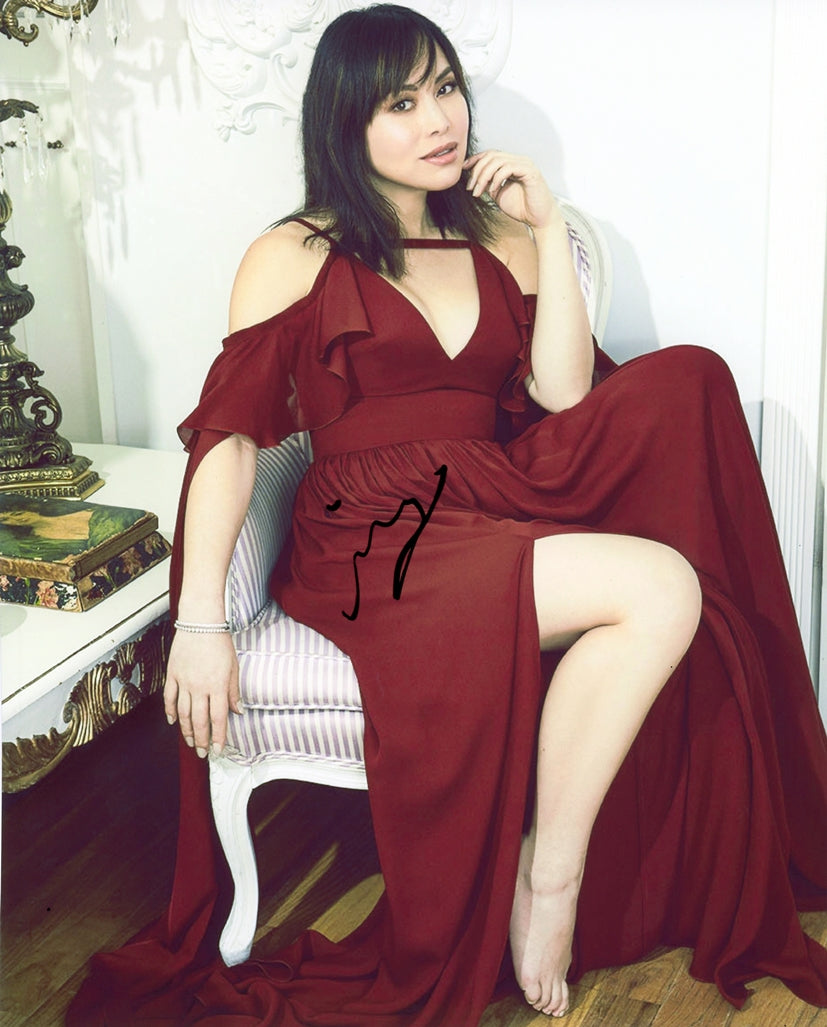 Ivory Aquino Signed 8x10 Photo