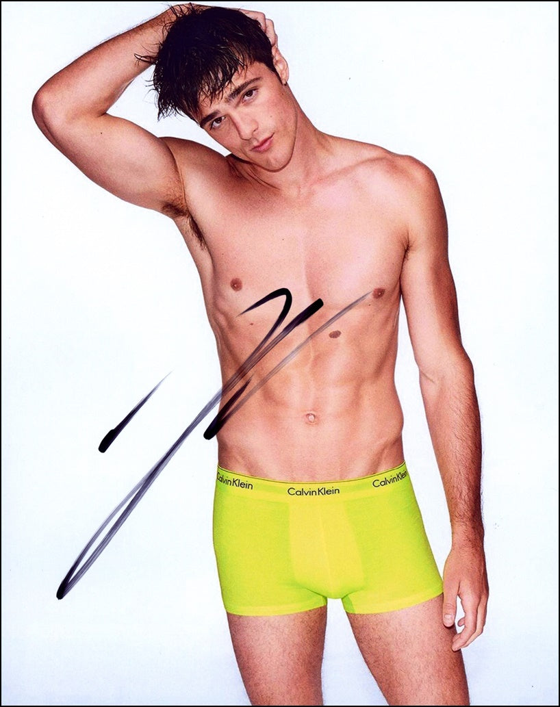 Jacob Elordi Signed 8x10 Photo