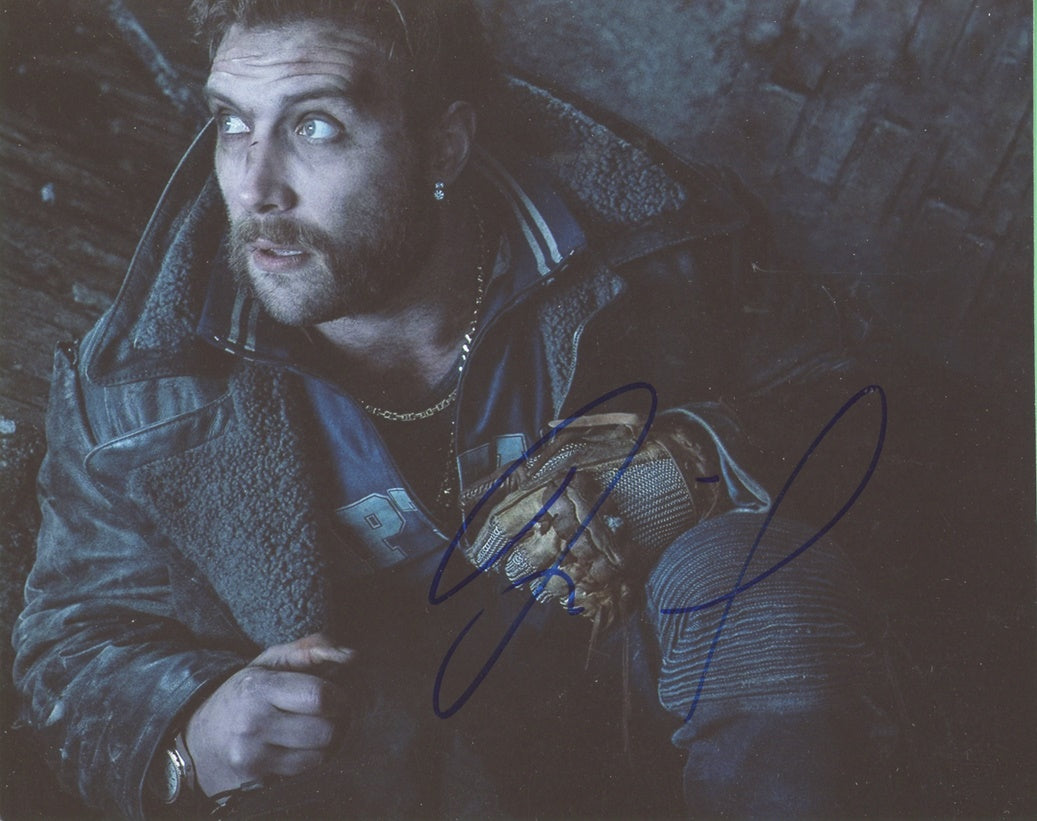 Jai Courtney Signed 8x10 Photo