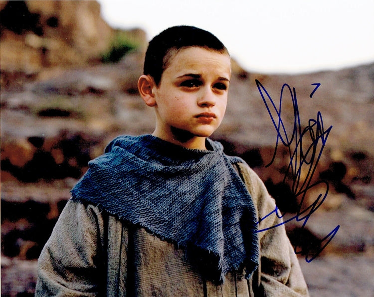 Joey King Signed 8x10 Photo