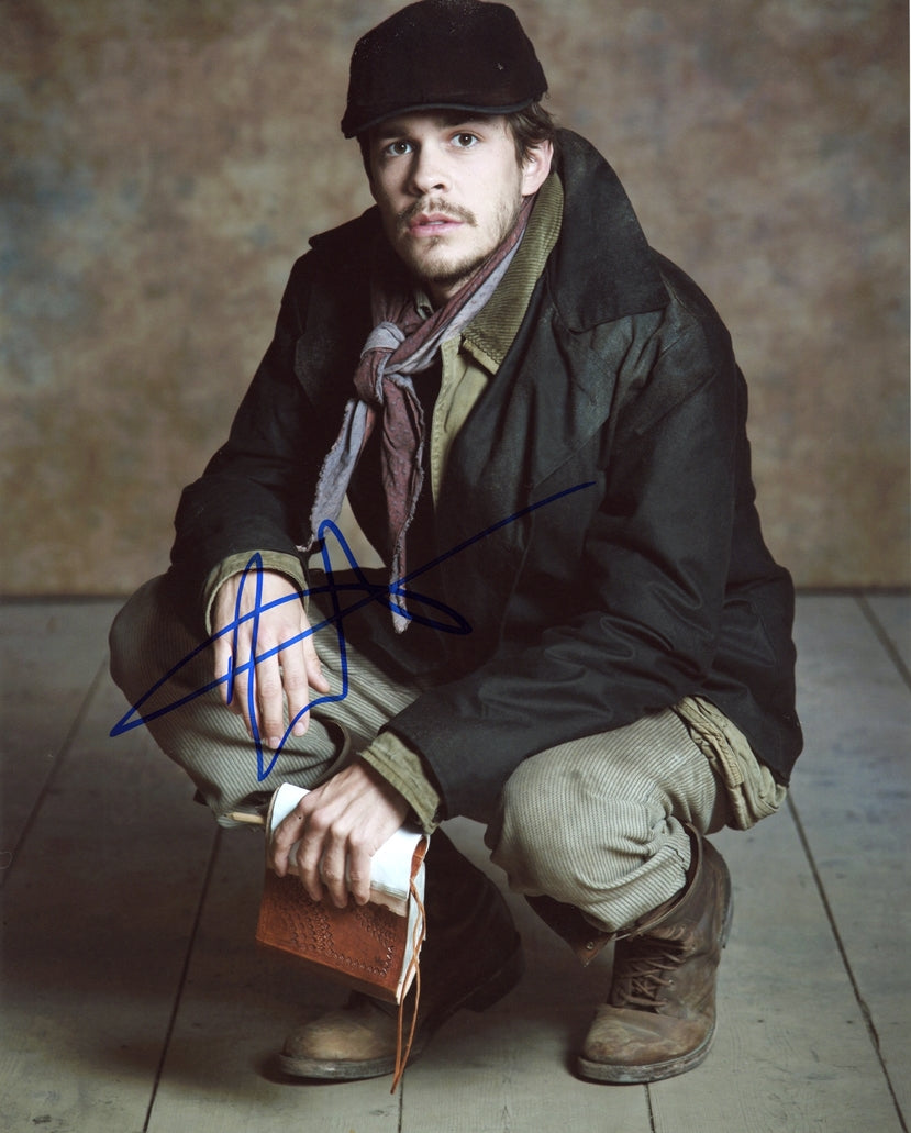 Johnny Simmons Signed 8x10 Photo