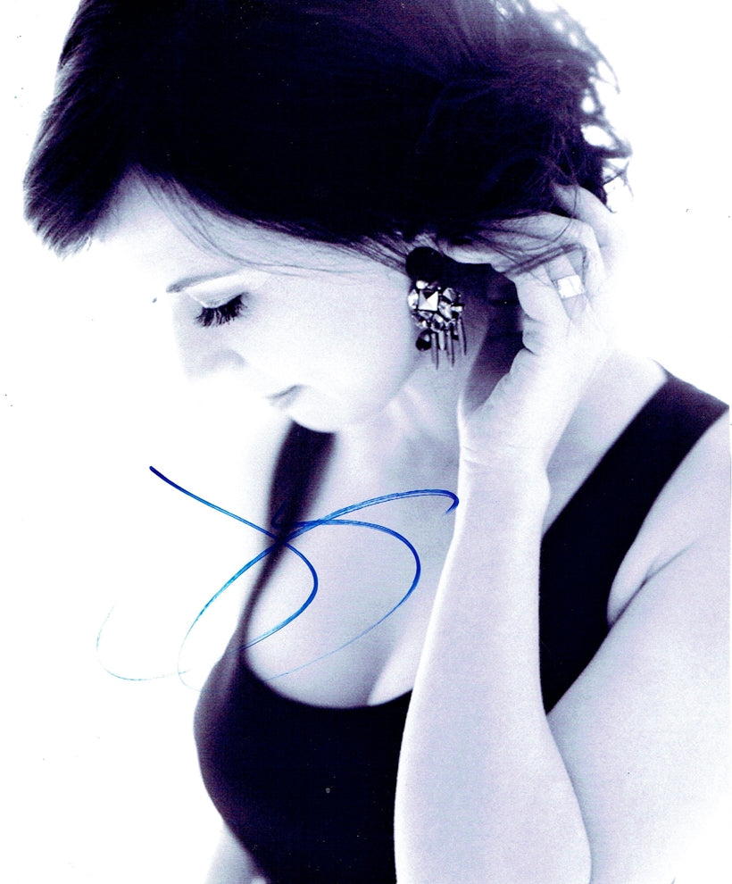 Joy Williams Signed 8x10 Photo