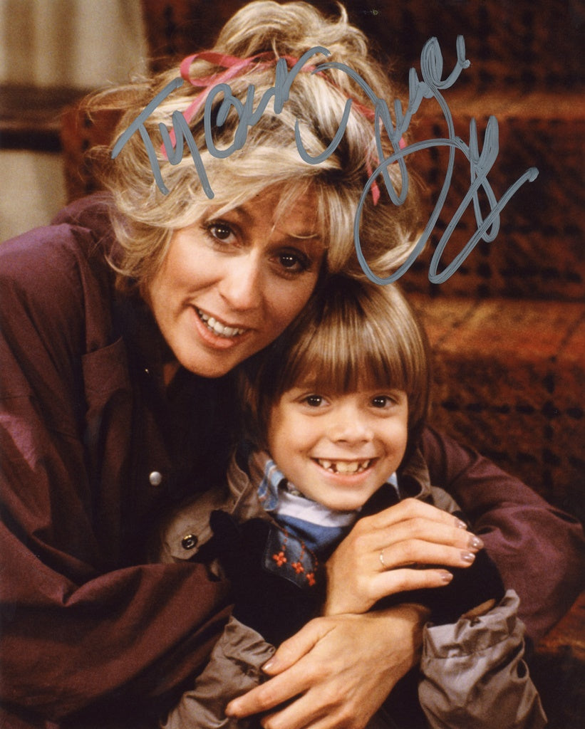 Judith Light Signed 8x10 Photo