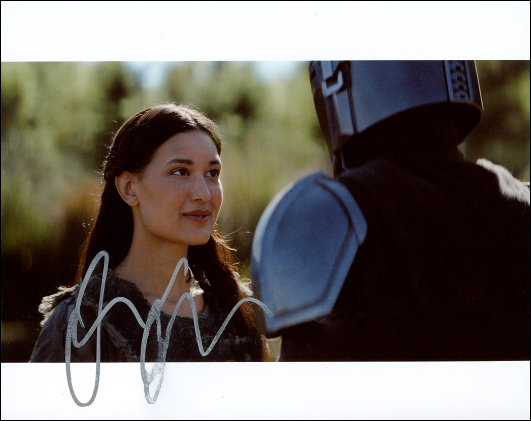 Julia Jones Signed 8x10 Photo