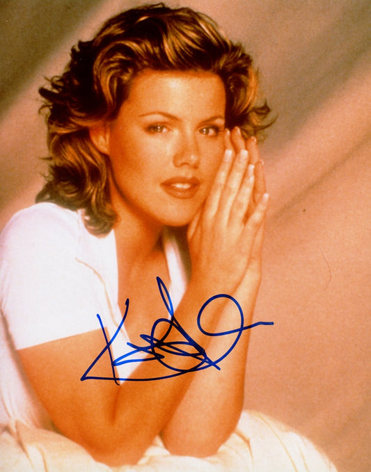 Kathleen Robertson Signed 8x10 Photo