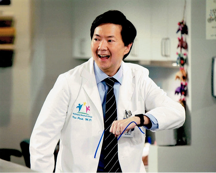 Ken Jeong Signed 8x10 Photo