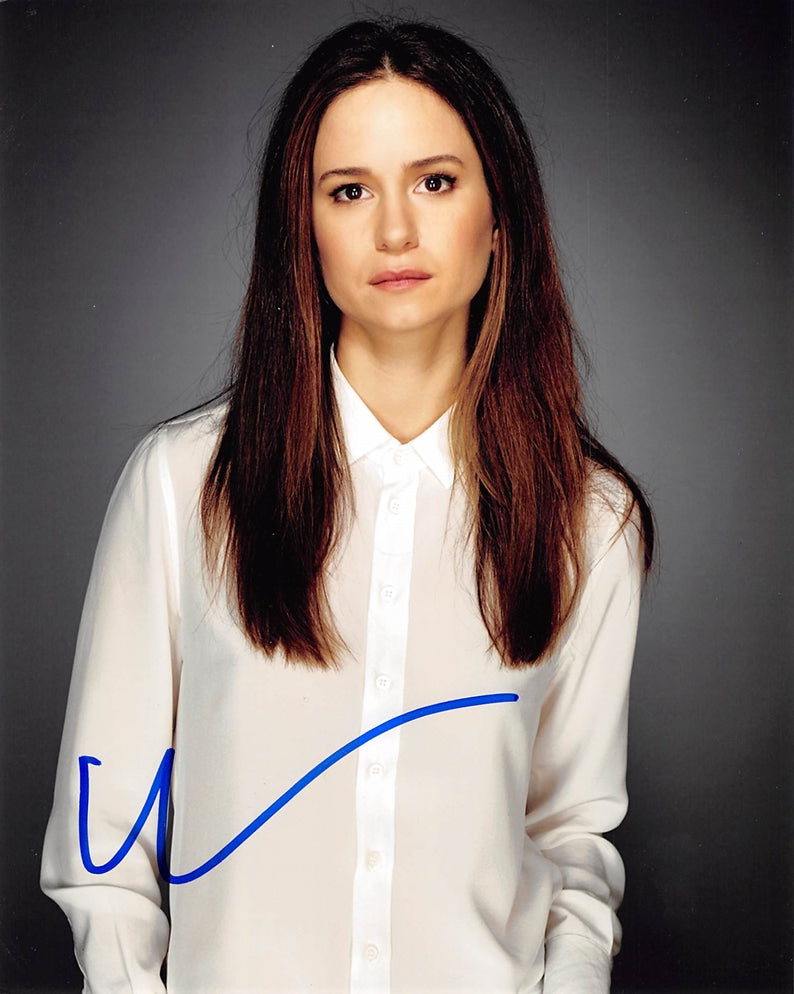 Katherine Waterston Signed 8x10 Photo