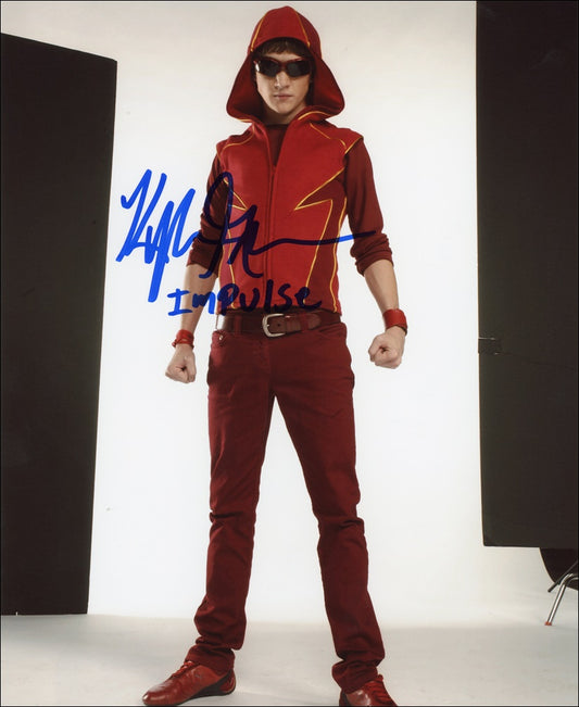 Kyle Gallner Signed 8x10 Photo - Proof